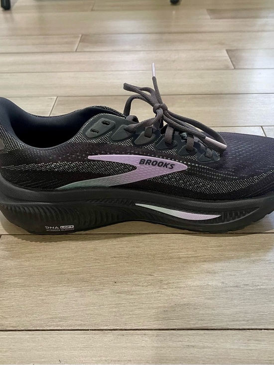 Brooks Shoes - Brooks Woman’s Ghost 17 Shoes